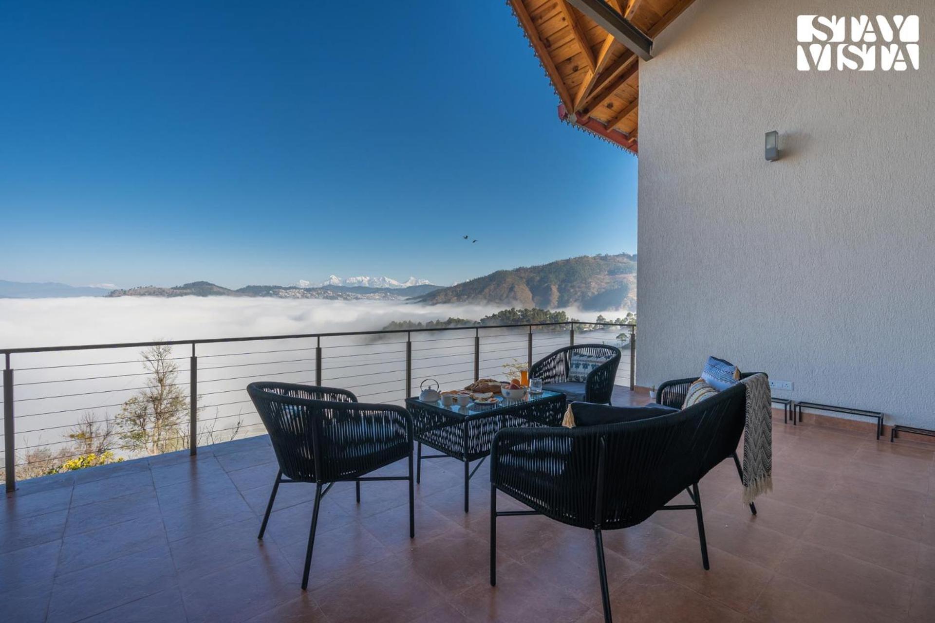 Stayvista At Amulyam Villa With Lawn & Bonfire Mukteshwar Exterior foto